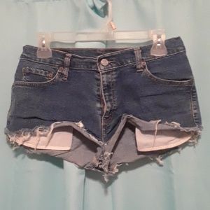 Levis cutoff short shorts